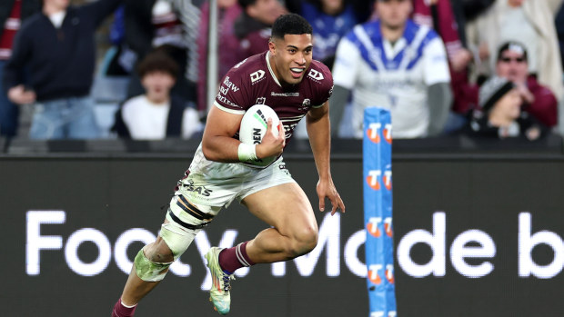 Tolutau Koula scores a try during the NRL elimination final match between Canterbury Bulldogs and Manly Sea Eagles at Accor Stadium on September 15, 2024 in Sydney, Australia.