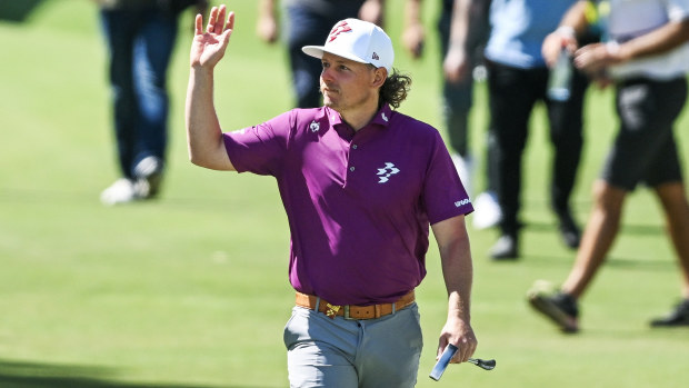 Cameron Smith expresses gratitude to the crowd during LIV Golf Adelaide.