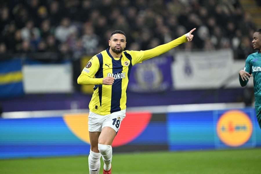 En-Nesyri celebrates his goal