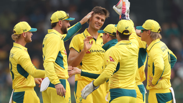 Aaron Hardie of Australia celebrates after taking the wicket of Avishka Fernando of Sri Lanka during the ODI match between Sri Lanka and Australia at R. Premadasa Stadium on February 12, 2025 in Colombo, Sri Lanka. (Photo by Robert Cianflone/Getty Images)