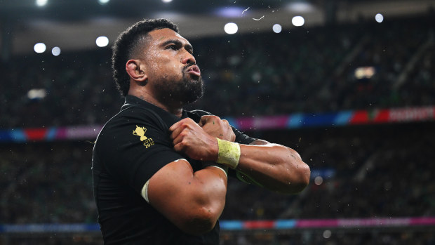 Ardie Savea of New Zealand celebrates scoring at Stade de France.