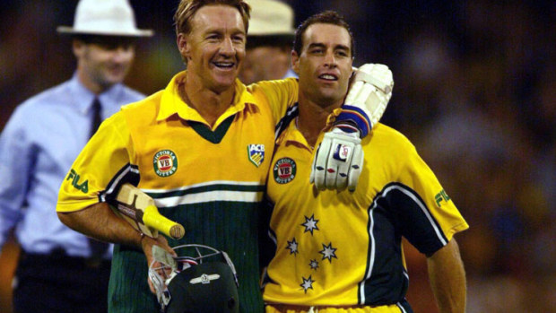 CRICKET: 2001-02 Triangular ODI Series, Game 10 - Australia bt New Zealand by two wickets.