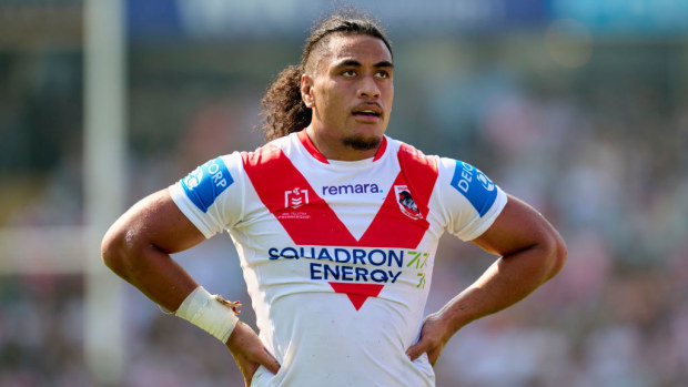 Christian Tuipulotu of the Dragons