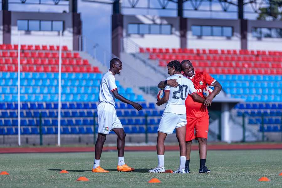 McCarthy with Kenya players