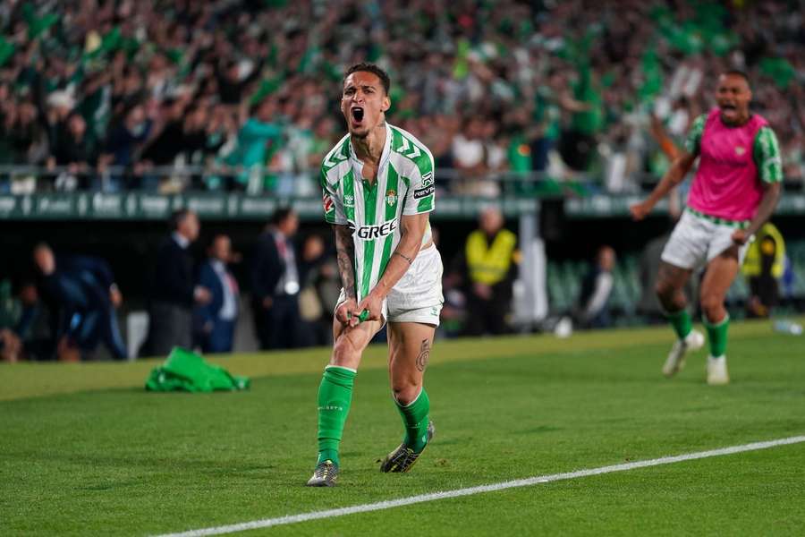 Antony celebrates during the LaLiga match between Real Betis and Sevilla
