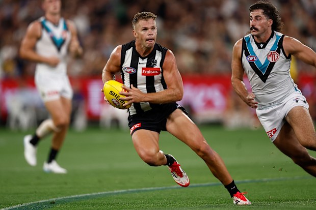 Dan Houston of the Magpies in action during the 2025 AFL Round 01 match between the Collingwood Magpies and the Port Adelaide Power at the Melbourne Cricket Ground on March 15, 2025 in Melbourne, Australia. (Photo by Michael Willson/AFL Photos via Getty Images)
