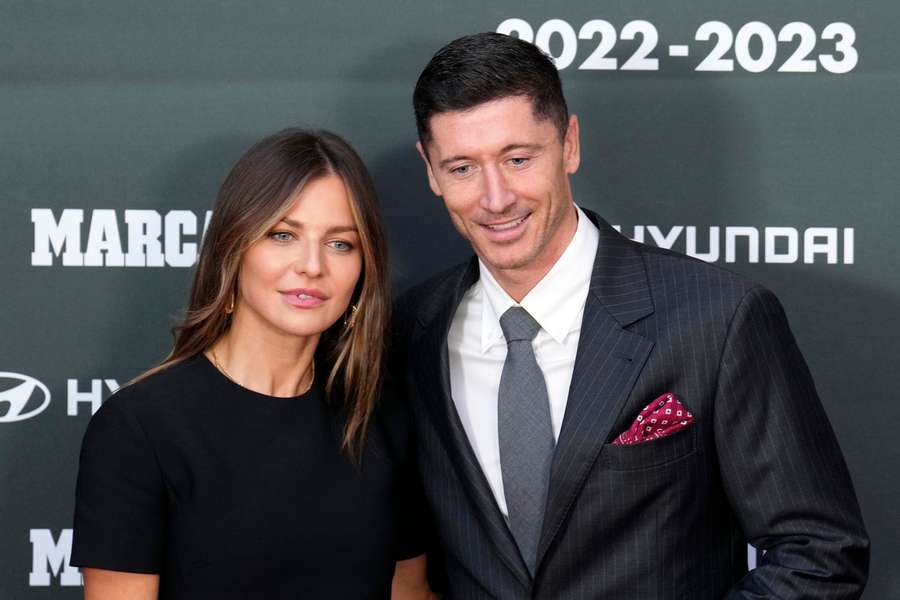 FC Barcelona's Robert Lewandowski and his wife Anna Lewandowska at the Marca Awards in Barcelona, 23 November 2023