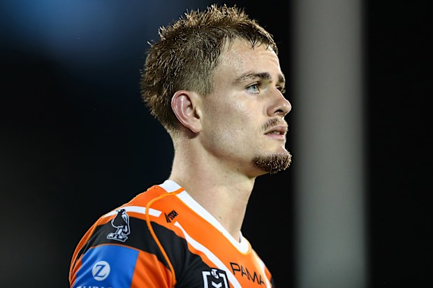 Lachlan Galvin in action for the Wests Tigers against the Warriors in round 4, 2025.