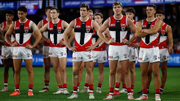 The Saints look dejected after a loss during the 2025 AFL Round 06 match between the Western Bulldogs and the St Kilda Saints