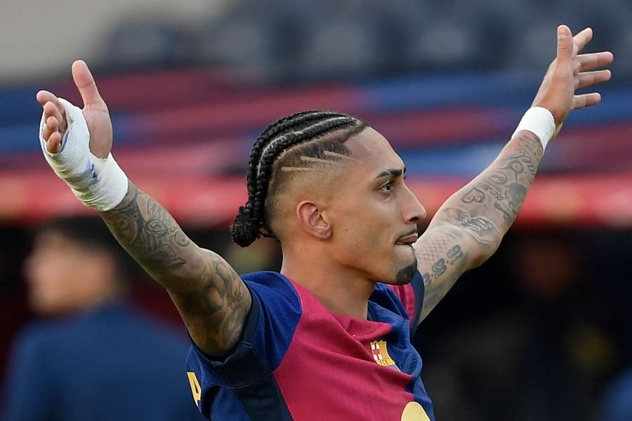 Raphinha scored the winner late on for Barcelona against Celta Vigo