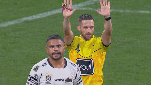 Latrell Mitchell is sent to the sin bin.