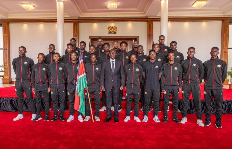 Kenya U20 team with President William Ruto
