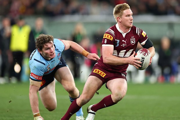 Tom Dearden of the Maroons runs the ball during game two of the men's 2024 State of Origin series.