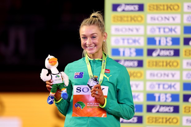 TORUN, POLAND - MARCH 22: Silver medallist, Jessica Hull of Team Australia, poses for a photo during the medal ceremony for the Women's 1500m Final during day three of the World Athletics Indoor Championships Kujawy Pomorze 2026 at Kujawsko-Pomorska Arena on March 22, 2026 in Torun, Poland. (Photo by Dan Mullan/Getty Images)