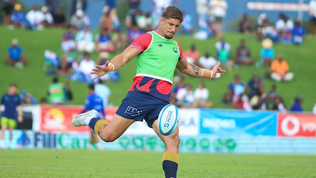 Zac Lomax of the Western Force warms up.