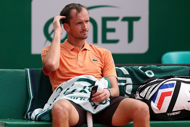 Daniil Medvedev reacts against Matteo Berrettini.
