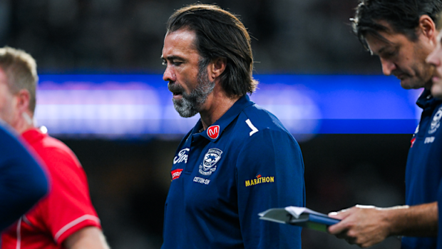 A frustrated Geelong coach Chris Scott.