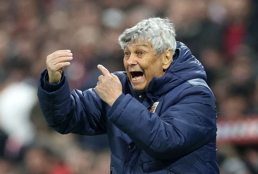Mircea Lucescu during Romania's loss to Turkey