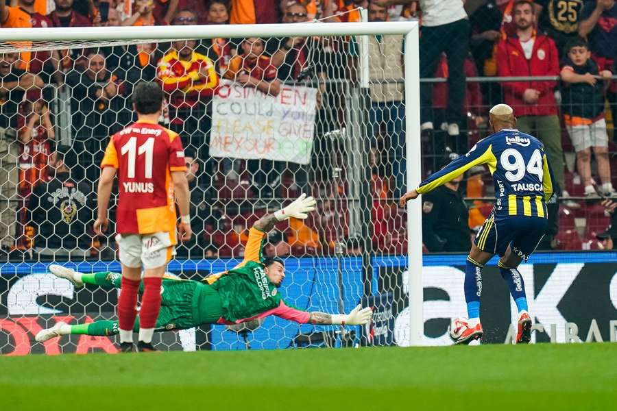 Talisca missed his penalty