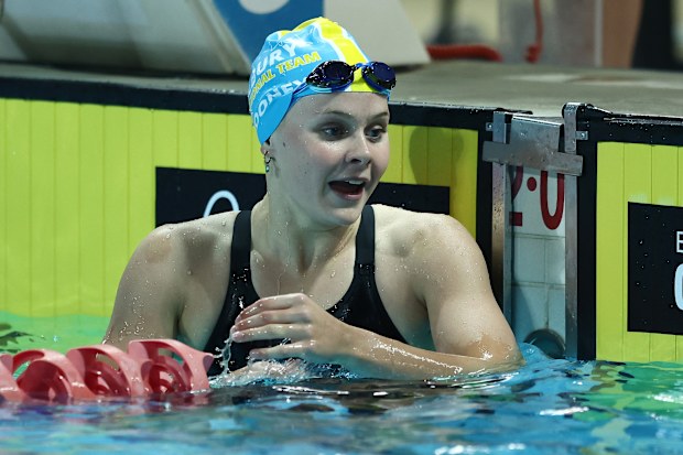GOLD COAST, AUSTRALIA - APRIL 06: Sienna Toohey celebrates winning the Women's 100 metre breaststroke during the 2026 Australian Open Swimming at Gold Coast Aquatic Centre on April 06, 2026 in Gold Coast, Australia. (Photo by Chris Hyde/Getty Images)