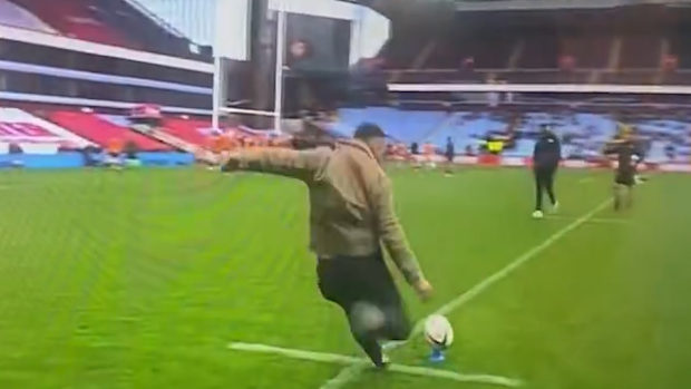 Liam ‌MacDevitt attempted a conversion while players were warming up.